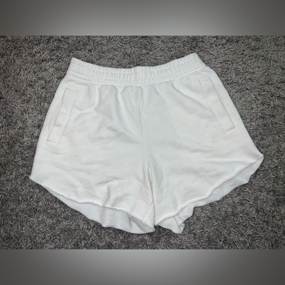 aerie oversized baggy shorts 🤍